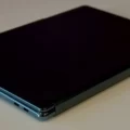 Lenovo laptop yogabook 9i dual screen design