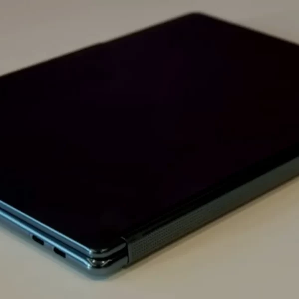 Lenovo laptop yogabook 9i dual screen design